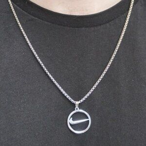 NIKE Silver Necklace w/giftbox
